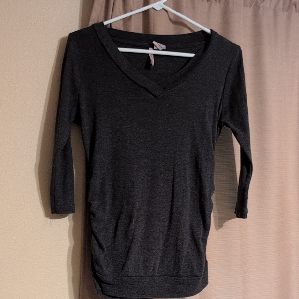 Mom's the Word Black V-Neck Top Size Medium